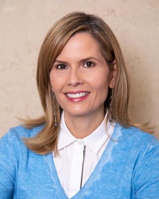 13804_michellemunson_ceoofeluvio_headshot_682950