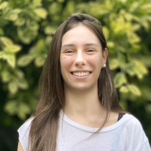 Constanza Dibueno headshot