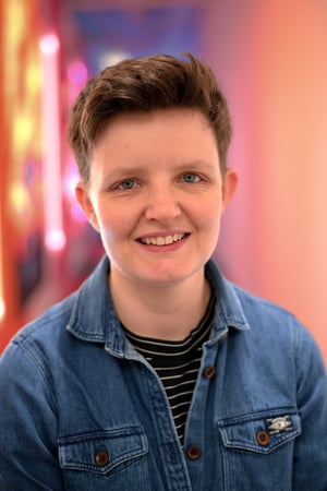 CarysHeadshot_Medium