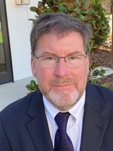 Chris Lennon headshot